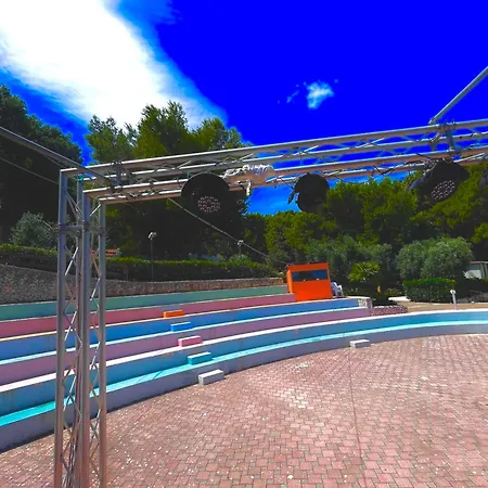 Villaggio La Giara ホリデーパーク